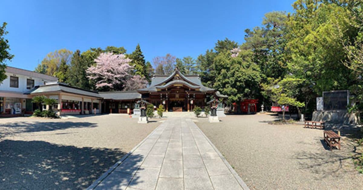 進雄神社