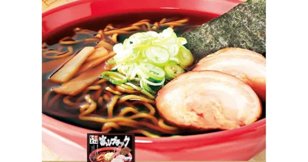 富山ブラック黒醤油ラーメン
