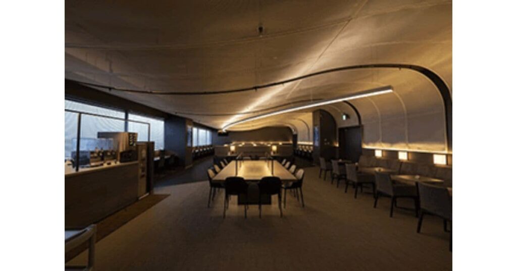 SKY LOUNGE SOUTH