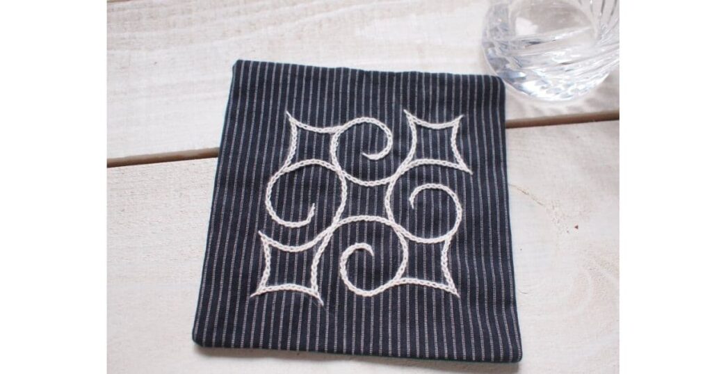 アイヌ刺繍コースター(プール・ラ・ヴィ)