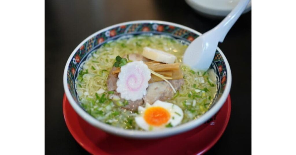 味彩塩拉麺(麺厨房 あじさい)