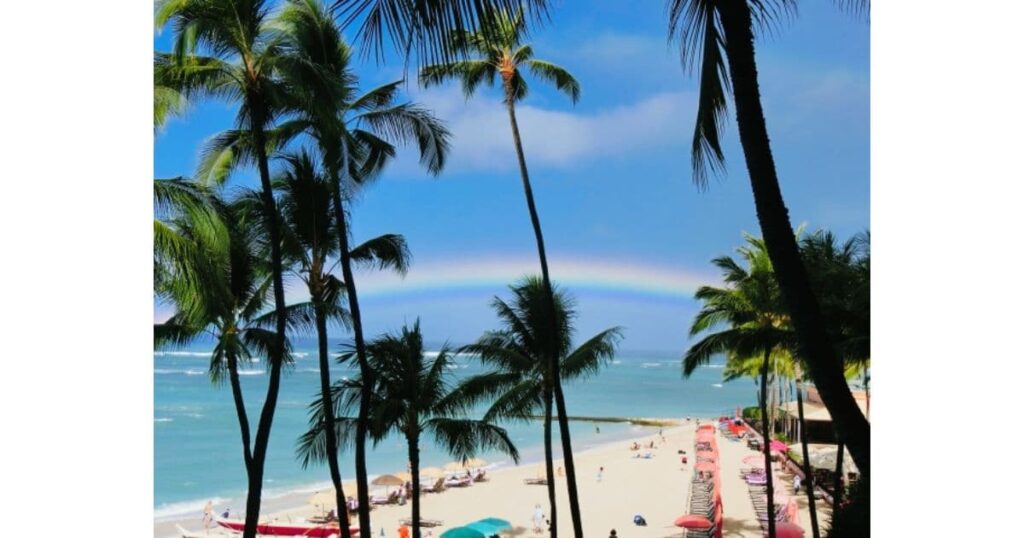 ハワイ旅行が一番安く行けるシーズンは？